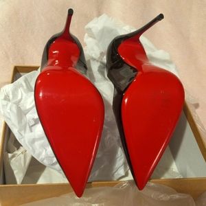 🚫Traded🚫💥Looking to Trade, Louboutin So Kates 40.5 for 39?💥